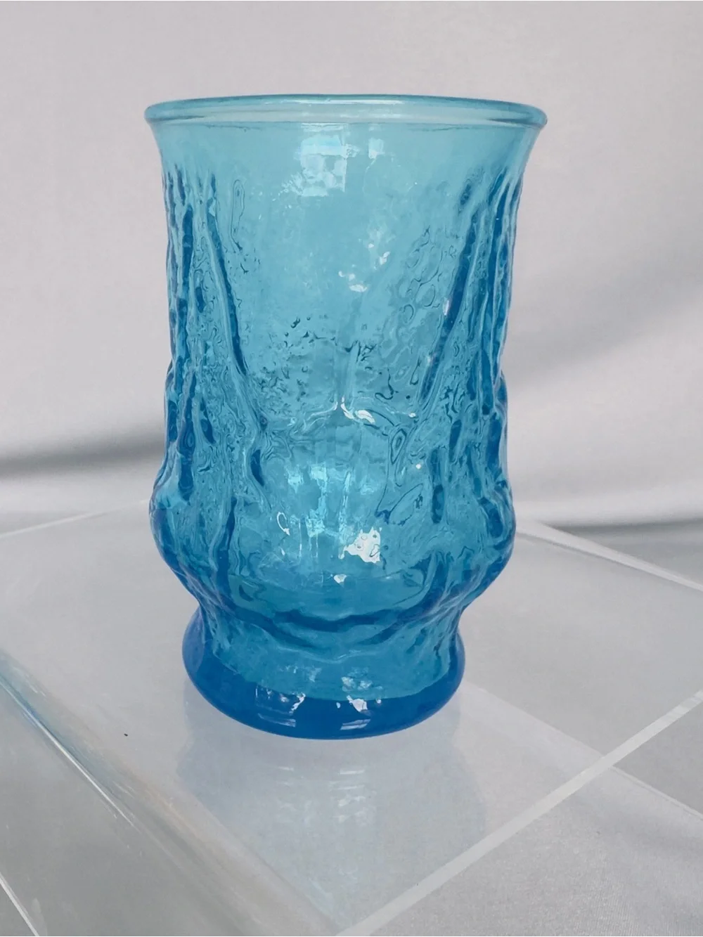 Set of 3 Textured Blue Glass Tumbler Anchor Hocking Rain Flower Juice Glasses 4'